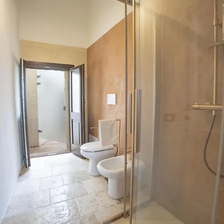 Corte San Giorgio Apartments- Happy *