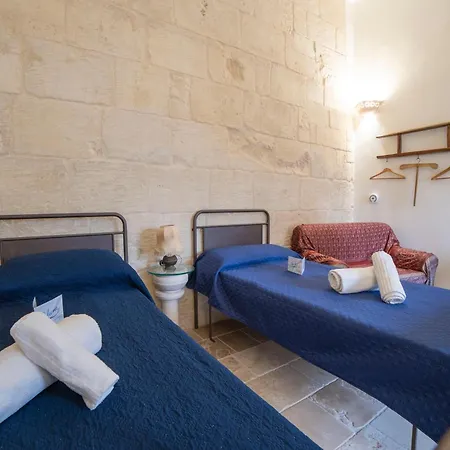 Corte San Giorgio Apartments- Happy